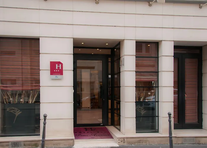 Hôtel des Deux Avenues Paris