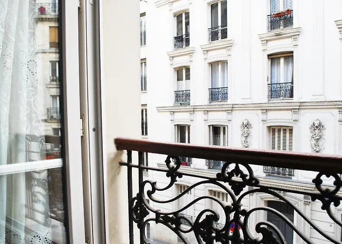 Hôtel Avenir Jonquière Paris